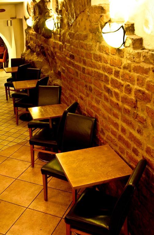 Academus Pub & Guest House Wroclaw Dış mekan fotoğraf