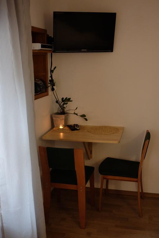 Academus Pub & Guest House Wroclaw Dış mekan fotoğraf